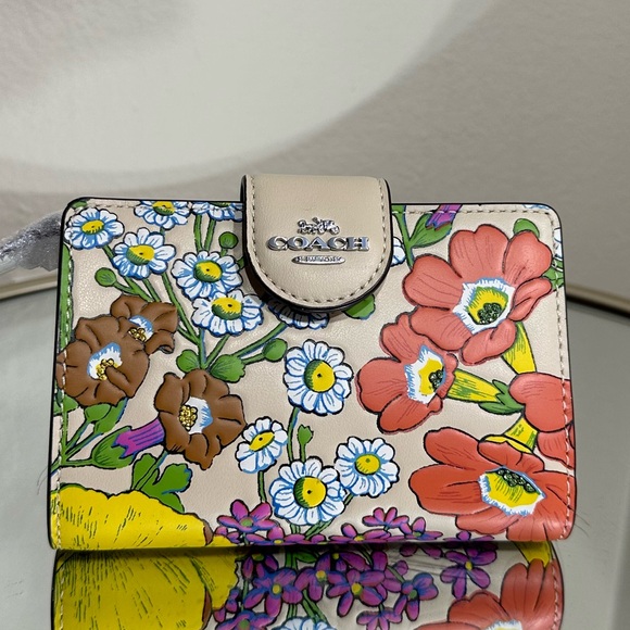 Coach Medium Corner Zip Wallet Light Cream With Floral Print - Picture 9 of 9